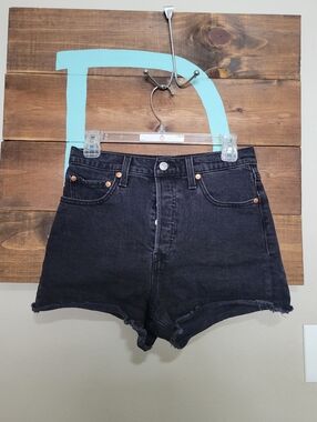 Levis Black High-Rise Ribcage Button Fly Denim Shorts Size 28